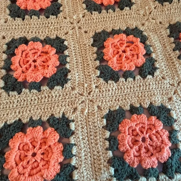 Handmade Crocheted Floral Granny Square Throw - Coral & Tan - Picture 13 of 13